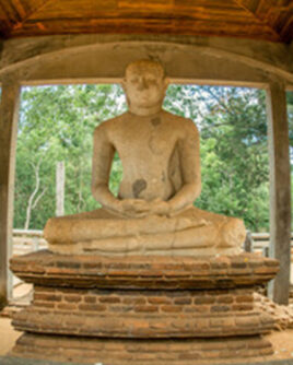 Polonnaruwa-Samadhi-Statue-Sri-Lanka